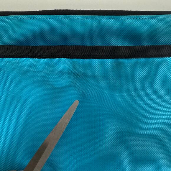 BTS BT21 x Fennec Mesh Mini Koya Koala Adjustable Crossbody Blue Zip Pouch Bag - Picture 5 of 6